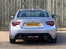 Toyota GT86 2.0 Boxer D-4S Pro Euro 6 2dr at 8th