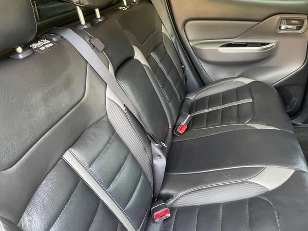 Mitsubishi L200 2.4 DI-D DC Barbarian Auto 4WD Euro 6 4dr