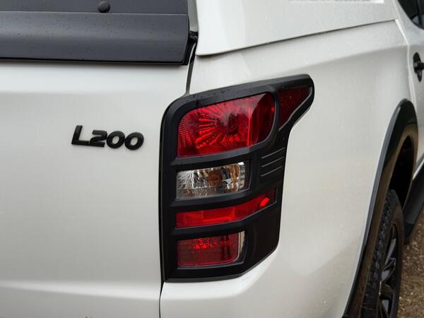Mitsubishi L200 2.4 DI-D DC Challenger Auto 4WD Euro 6 4dr