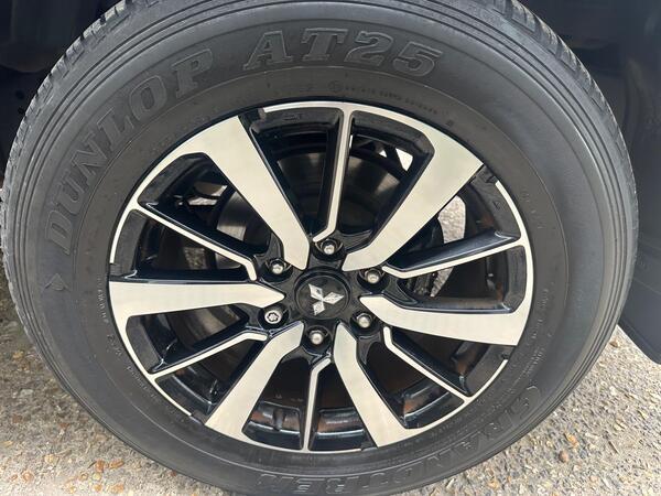 Mitsubishi Shogun Sport 2.4D 3 Auto 4WD Euro 6 5dr