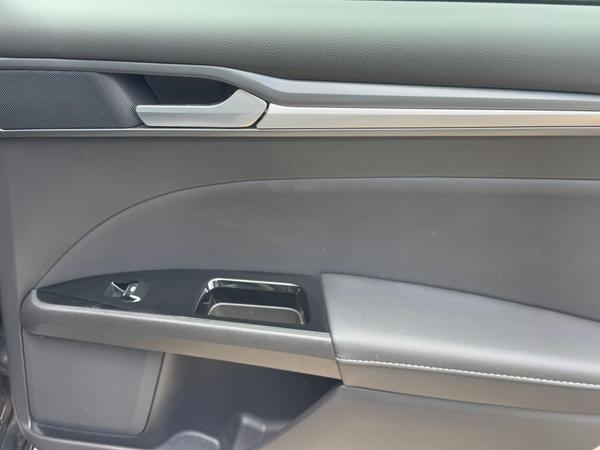 Ford Mondeo 2.0 TDCi Titanium Edition Euro 6 (s/s) 5dr