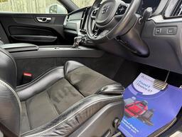 Volvo XC60 2.0 T5 R-Design Auto AWD Euro 6 (s/s) 5dr at 10th