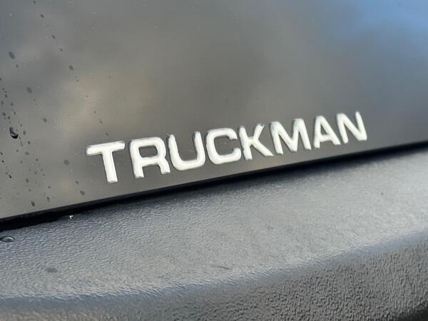 Nissan Navara 2.3 dCi Tekna Auto 4WD Euro 6 4dr