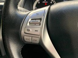 Nissan Navara 2.3 dCi Tekna 4WD Euro 6 (s/s) 4dr at 41th