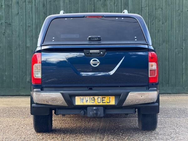 Nissan Navara 2.3 dCi Tekna Auto 4WD Euro 6 4dr
