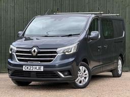 Renault Trafic 2.0 dCi Blue LL30 Sport Crew Van L2 H1 Euro 6 (s/s) 6dr at 9th