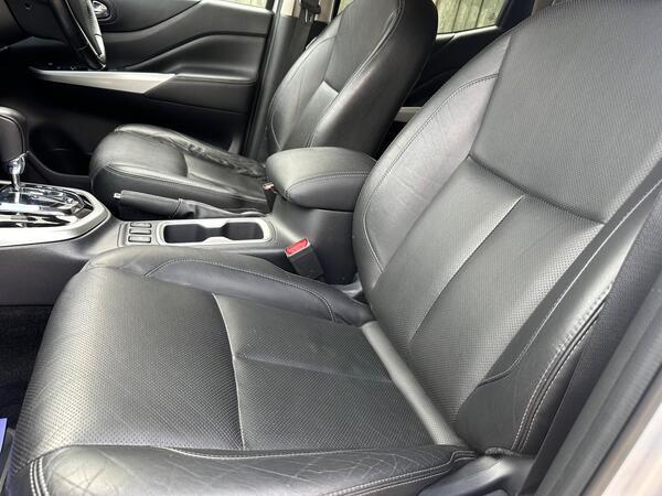Nissan Navara 2.3 dCi Tekna Auto 4WD Euro 6 4dr