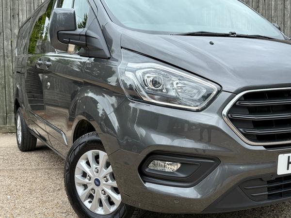 Ford Transit Custom 2.0 320 EcoBlue Limited Crew Van L2 H1 Euro 6 (s/s) 5dr (6 Seat)