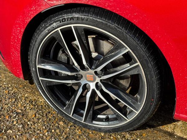 SEAT Leon 2.0 TSI Cupra 290 Lux DSG Euro 6 (s/s) 5dr