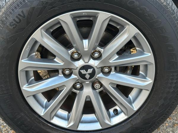 Mitsubishi L200 2.4 DI-D DC Barbarian Auto 4WD Euro 6 4dr