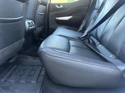 Nissan Navara 2.3 dCi Tekna 4WD Euro 6 (s/s) 4dr at 42th