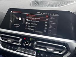 BMW 2 Series 2.0 220i M Sport Auto Euro 6 (s/s) 2dr at 32th