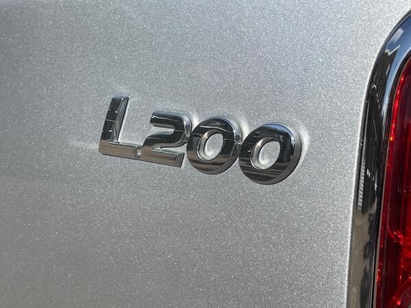 Mitsubishi L200 2.4 DI-D DC Barbarian Auto 4WD Euro 6 4dr