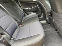 Hyundai TUCSON 1.7 CRDi Blue Drive SE Nav Euro 6 (s/s) 5dr at 22th