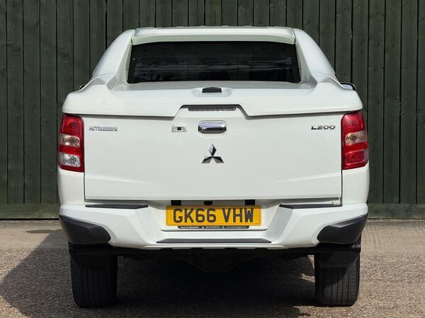 Mitsubishi L200 2.4 DI-D DC Warrior 4WD Euro 6 4dr