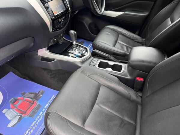Nissan Navara 2.3 dCi Tekna Auto 4WD Euro 6 4dr