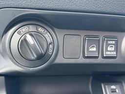 Nissan Navara 2.3 dCi Acenta 4WD Euro 6 (s/s) 4dr at 20th