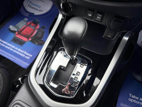 Nissan Navara 2.3 dCi Tekna Auto 4WD Euro 6 4dr