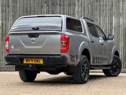Nissan Navara 2.3 dCi N-Guard Auto 4WD Euro 6 4dr at 19th