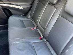Suzuki SX4 S-Cross 1.4 Boosterjet SZ5 Auto ALLGRIP Euro 6 (s/s) 5dr at 13th
