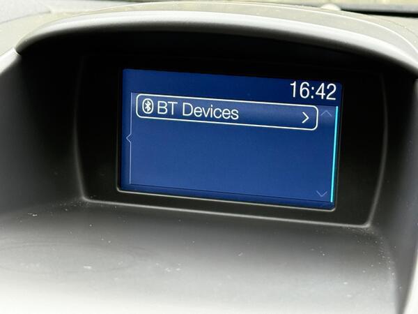 Ford Fiesta 1.0T EcoBoost Titanium Euro 6 (s/s) 5dr
