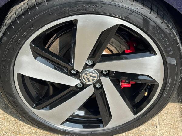 Volkswagen Golf 2.0 TSI GTI Performance Euro 6 (s/s) 5dr
