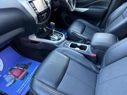 Nissan Navara 2.3 dCi N-Guard Auto 4WD Euro 6 4dr at 11th