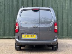 Citroen Berlingo 1.5 BlueHDi 950 Driver XL EAT8 LWB Euro 6 (s/s) 6dr at 7th