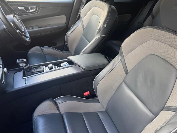 Volvo XC60 2.0 T5 R-Design Auto AWD Euro 6 (s/s) 5dr