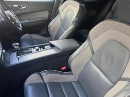 Volvo XC60 2.0 T5 R-Design Auto AWD Euro 6 (s/s) 5dr at 17th