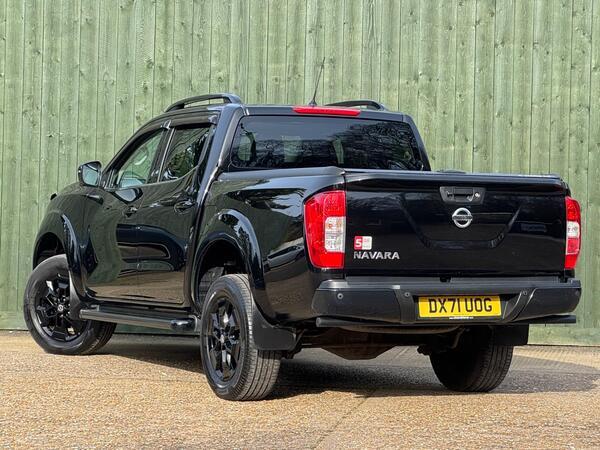 Nissan Navara 2.3 dCi N-Guard Auto 4WD Euro 6 4dr