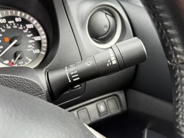 Nissan Navara 2.3 dCi N-Guard Auto 4WD Euro 6 4dr