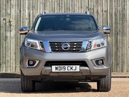 Nissan Navara 2.3 dCi Tekna Auto 4WD Euro 6 4dr at 4th