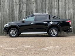Mitsubishi L200 2.4 DI-D DC Barbarian Auto 4WD Euro 6 4dr at 11th