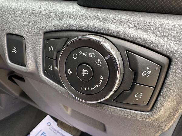 Ford Ranger 3.2 TDCi Wildtrak Auto 4WD Euro 5 4dr