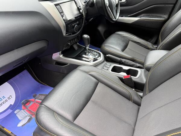 Nissan Navara 2.3 dCi N-Guard Auto 4WD Euro 6 4dr
