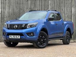 Nissan Navara 2.3 dCi N-Guard Auto 4WD Euro 6 4dr at 8th