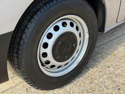 Citroen Dispatch 1.5 BlueHDi 1000 Enterprise Pro M FWD 2 Euro 6 (s/s) 6dr at 30th