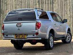 Mitsubishi L200 2.5 DI-D Barbarian 4WD Euro 5 4dr (LB) at 14th