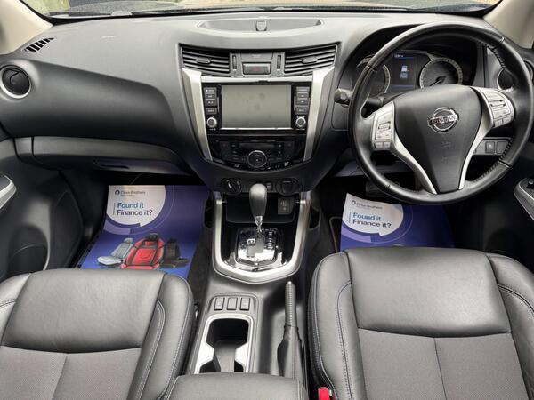 Nissan Navara 2.3 dCi N-Guard Auto 4WD Euro 6 4dr