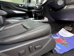 Nissan Navara 2.3 dCi N-Guard Auto 4WD Euro 6 4dr at 27th