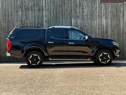 Nissan Navara 2.3 dCi Tekna 4WD Euro 6 (s/s) 4dr at 22th