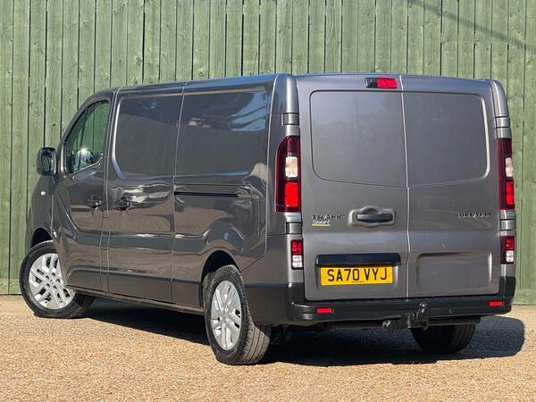 Renault Trafic 2.0 dCi ENERGY 30 Sport LWB Standard Roof Euro 6 (s/s) 5dr