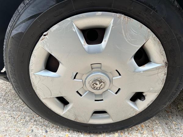 Vauxhall Meriva 1.6i 16v Club 5dr