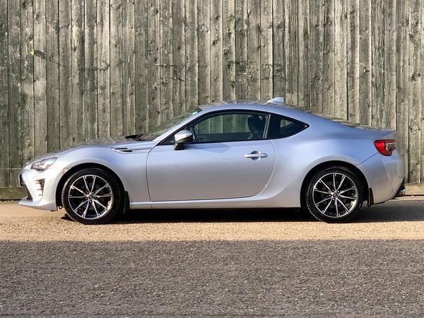 Toyota GT86 2.0 Boxer D-4S Pro Euro 6 2dr