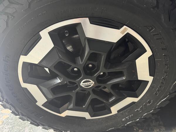 Nissan Navara 2.3 dCi Tekna Auto 4WD Euro 6 4dr