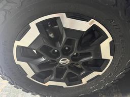 Nissan Navara 2.3 dCi Tekna Auto 4WD Euro 6 4dr at 48th