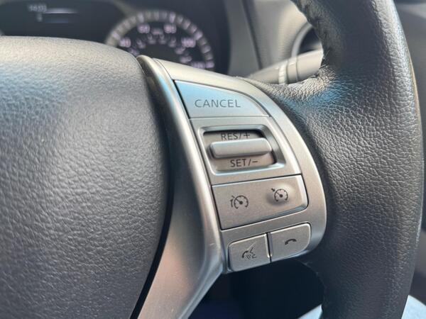 Nissan Navara 2.3 dCi Tekna 4WD Euro 5 4dr