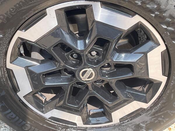 Nissan Navara 2.3 dCi Tekna 4WD Euro 6 (s/s) 4dr