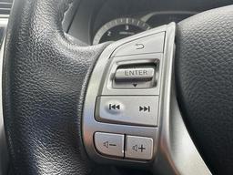 Nissan Navara 2.3 dCi N-Guard 4WD Euro 6 (s/s) 4dr at 19th